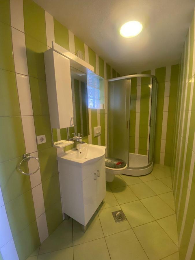 Seaside Secluded Apartments Cove Tvrdni Dolac, Hvar - 12655 Gdinj Esterno foto