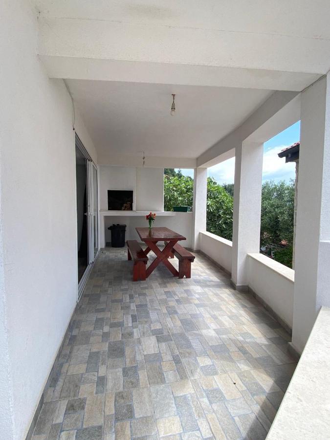 Seaside Secluded Apartments Cove Tvrdni Dolac, Hvar - 12655 Gdinj Esterno foto